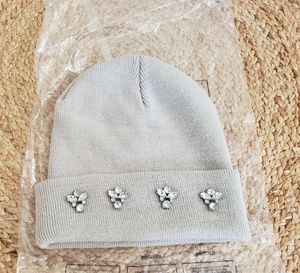 Cute rhinestone detailed beanie NWOT